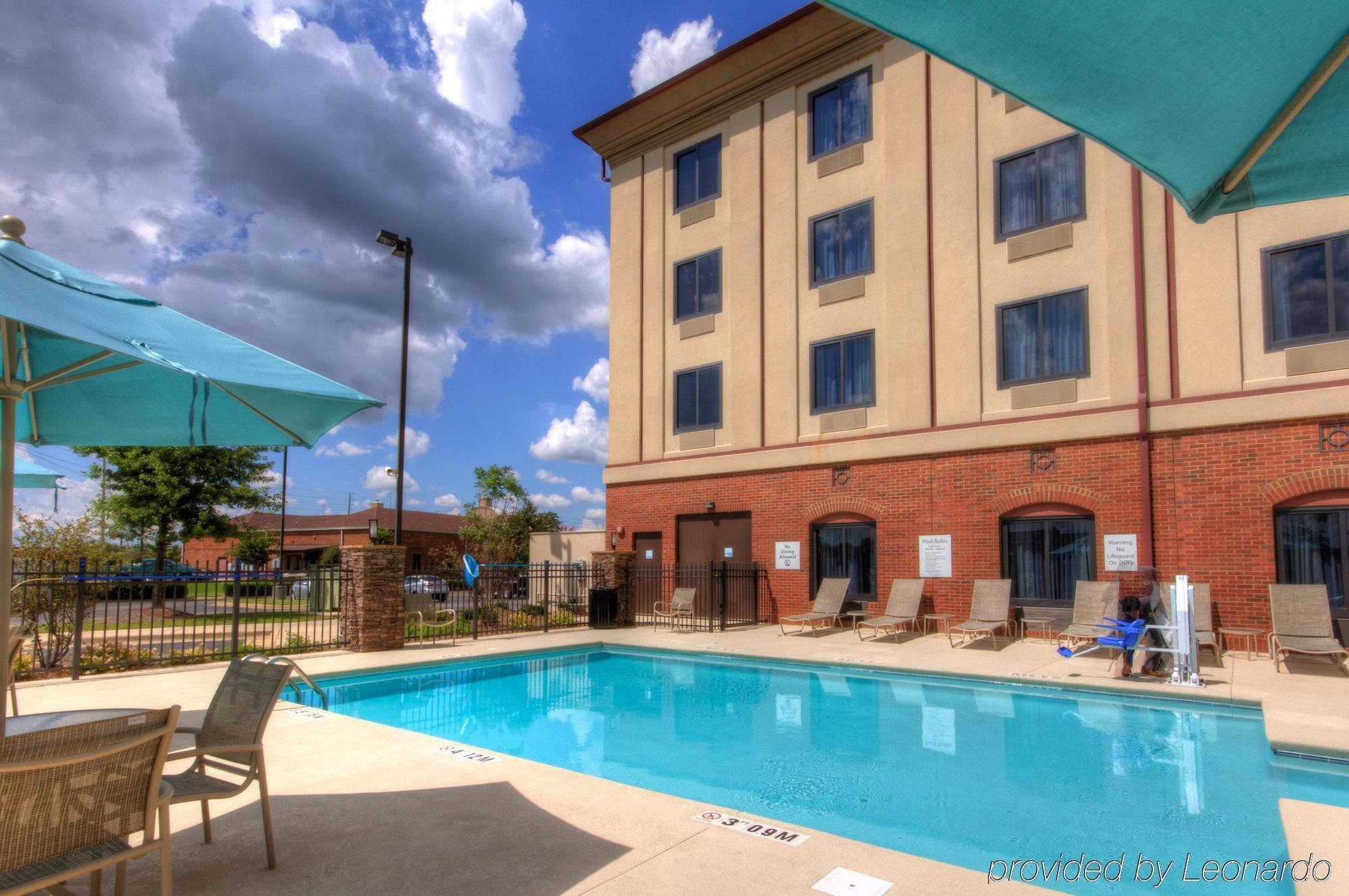 Holiday Inn Express Hotel & Suites Montgomery Boyd-Cooper Parkway By Ihg Exterior photo