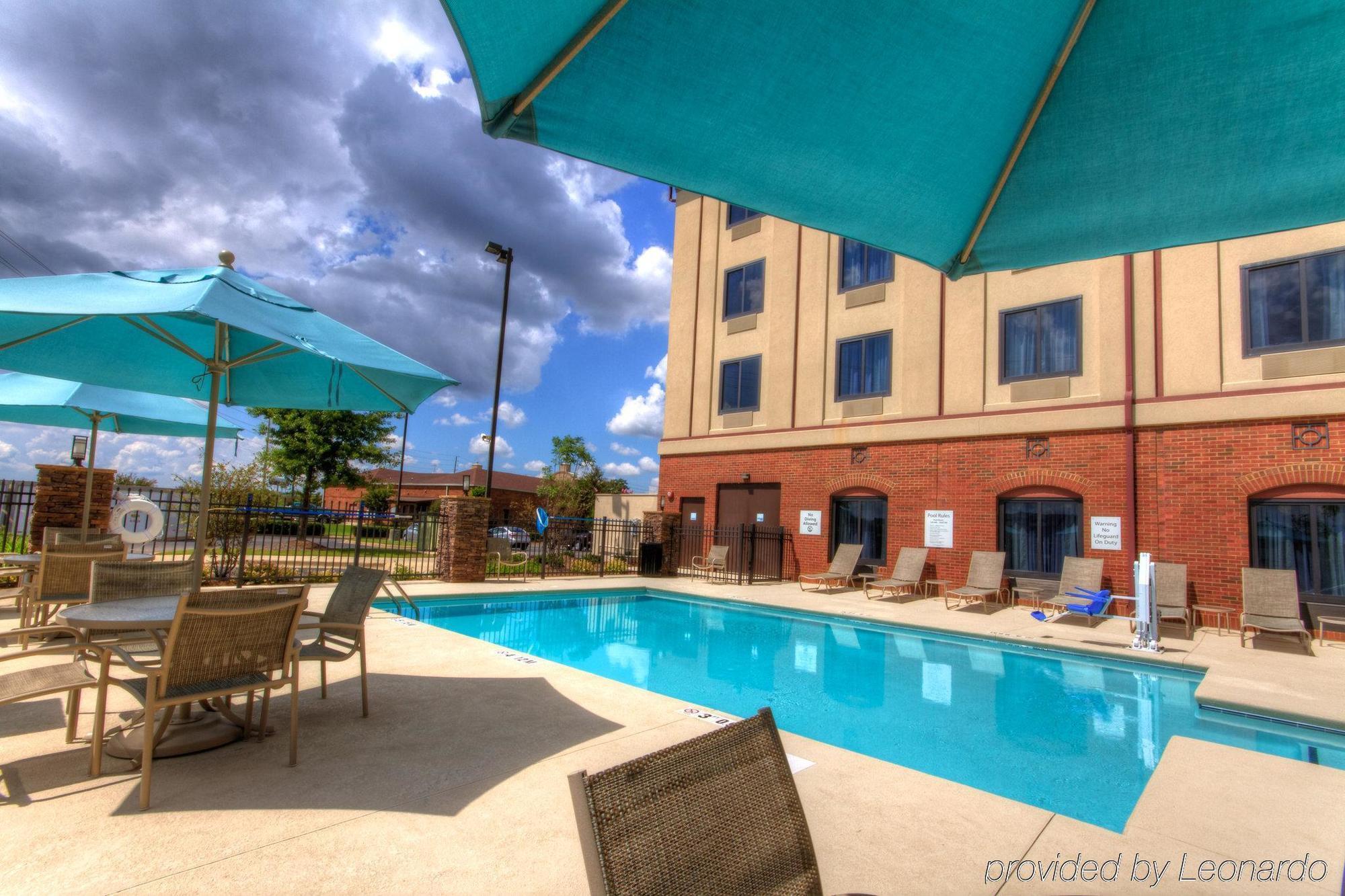 Holiday Inn Express Hotel & Suites Montgomery Boyd-Cooper Parkway By Ihg Exterior photo
