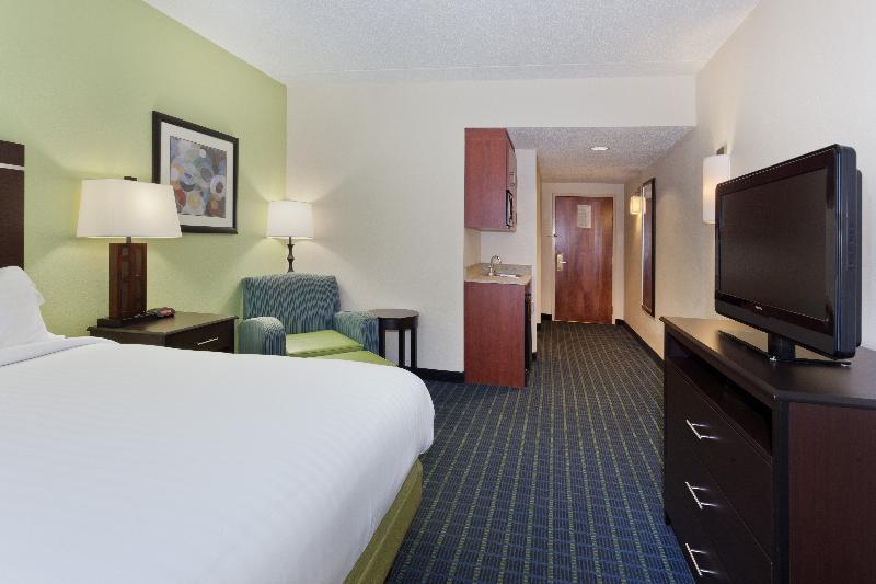 Holiday Inn Express Hotel & Suites Montgomery Boyd-Cooper Parkway By Ihg Exterior photo